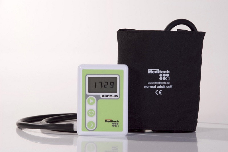 24-hour blood pressure monitoring system ABRM-05