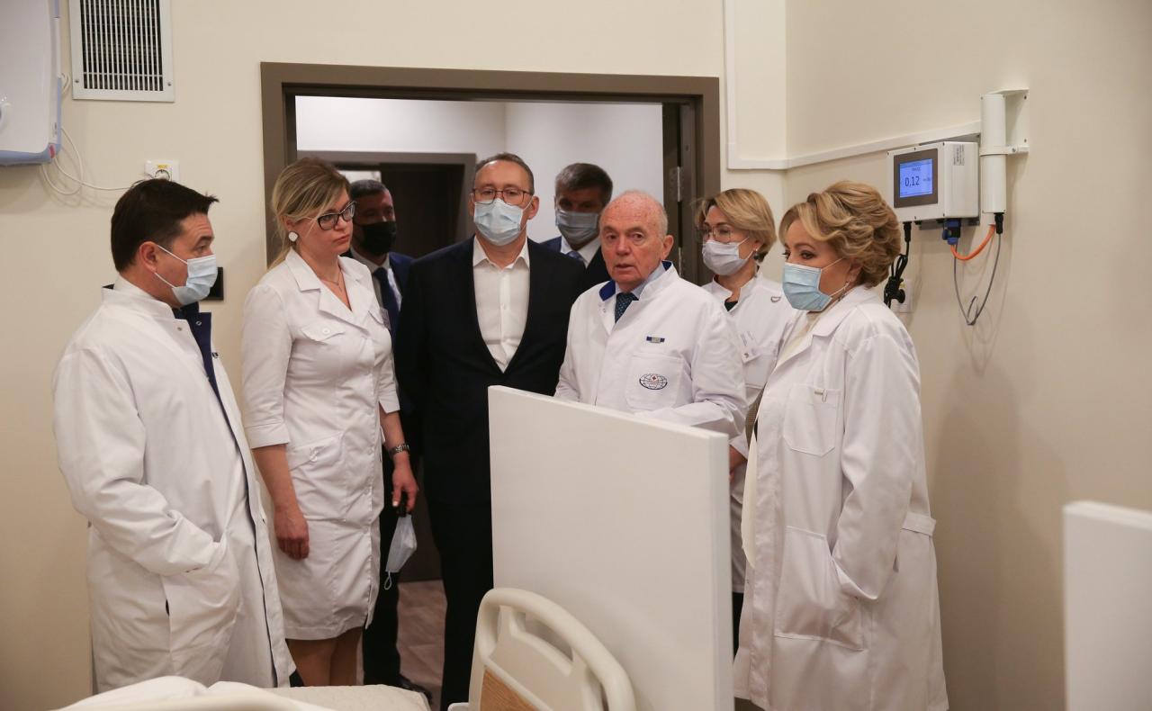 Chairman of the Federation Council Valentina Matvienko and Governor of the Moscow Region Andrey Vorobyov visited the Institute of Nuclear Medicine