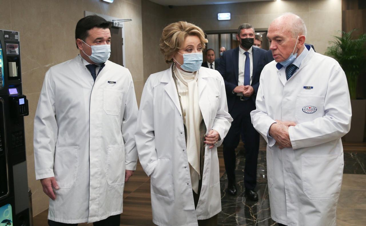 Chairman of the Federation Council Valentina Matvienko and Governor of the Moscow Region Andrey Vorobyov visited the Institute of Nuclear Medicine