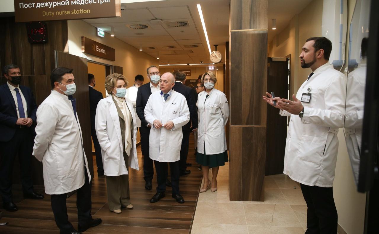 Chairman of the Federation Council Valentina Matvienko and Governor of the Moscow Region Andrey Vorobyov visited the Institute of Nuclear Medicine